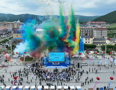 习近平：人民是历史的创造者 是真正的英雄