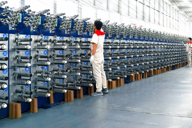 去年1月至今年5月，全国检察机关对毒品案件提出二审和再审抗诉300余件