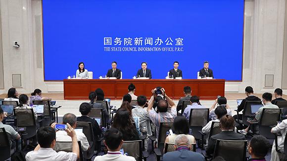 新华社评论员：牢记初心使命 永葆政治本色