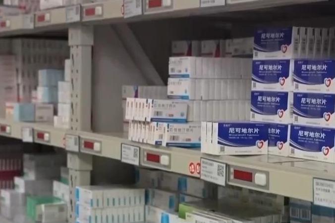 新闻分析：香港高校何以“闪亮”？